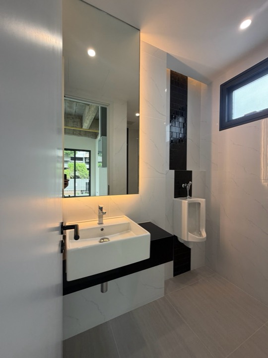 พื้นที่เปิดโล่ง 051 - Open floors / circulation