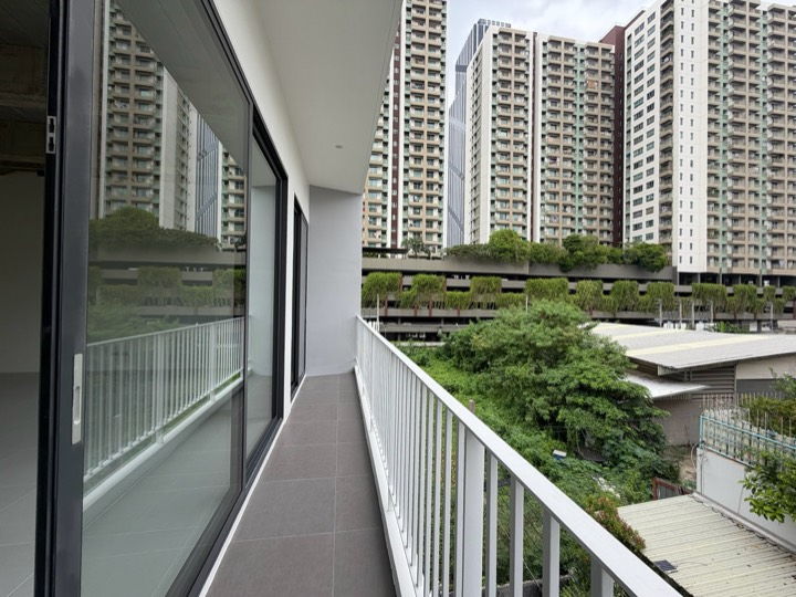พื้นที่เปิดโล่ง 056 - Open floors / circulation